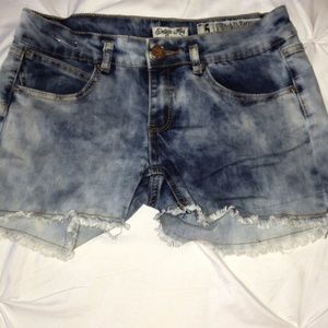 Forever 21 Jean shorts with a frayed bottom